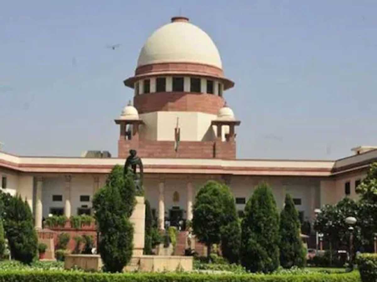 सुप्रीम कोर्ट ने गिरफ्तारी पर पीएमएलए प्रावधान की वैधता को बरकरार रखा सुप्रीम कोर्ट ने गिरफ्तारी पर पीएमएलए प्रावधान की वैधता को बरकरार रखा